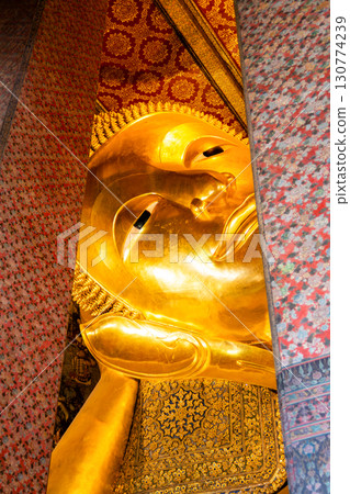 Wat Pho Reclining Buddha Statue 130774239