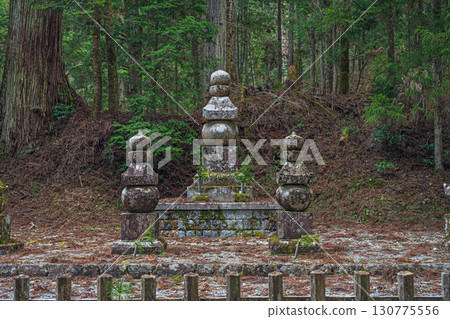 高野山金剛峰寺奧之院豐臣家墓地 高野山金剛峰寺奧之院豐臣家墓地 130775556