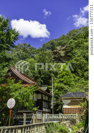 Yunotsu Onsen, Tatsugozen Shrine, main hall and former main hall, Oda City, Shimane Prefecture 130777151
