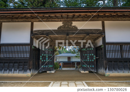 Koyasan Kongobuji Temple Honbo Kaigemon Gate 130780026