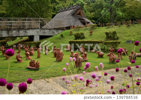 Kii Fudoki Hill (Haniwa and pit dwellings) [Wakayama City, Wakayama Prefecture] 130788516