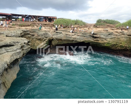 Devil's Tears, Lembongan Island, Indonesia Devil's Tears, Lembongan Island, Indonesia 130791119