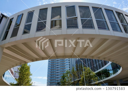 BiVi Shin Sapporo "Active Link" circular aerial walkway 130791583