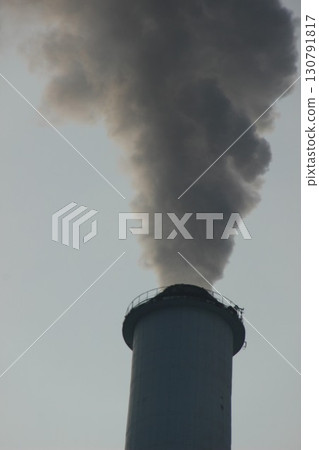 "Smoke from the chimney, air pollution" SDGs Global Environment Industrial complex pollution 130791817