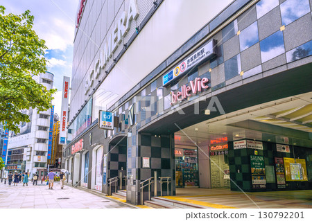 The cityscape of Tokyo in Japan, with a view of Akasaka Mitsuke Station, etc. 130792201