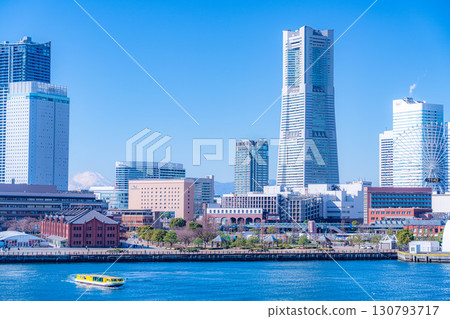 [Cityscape] View of Minato Mirai from Osanbashi Pier in Yokohama on a clear winter day [Kanagawa Prefecture] 130793717