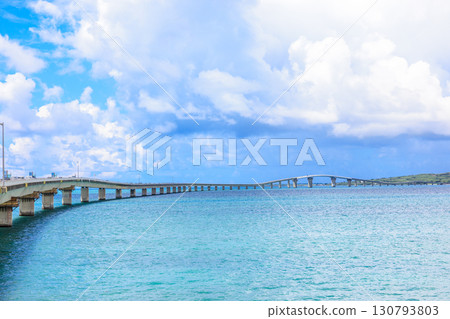 九月的宮古島:伊良部大橋 九月的宮古島:伊良部大橋 130793803