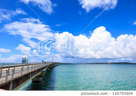 九月的宮古島：伊良部大橋 130793804