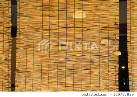 Reed blinds and electric lights Reed blinds and electric lights 130793989