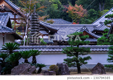 Daruma-do Enpukuji Temple in Yawata City, the first specialized training center for the Rinzai sect 130794385