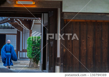 Daruma-do Enpukuji Temple in Yawata City, the first specialized training center for the Rinzai sect 130794389