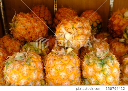 石垣島街頭販售的鳳梨 130794412