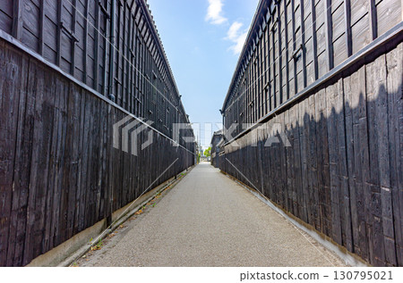 半田倉庫町黑壁通 130795021