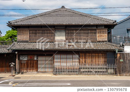 小栗屋 130795678