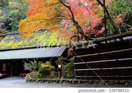 鳥居本的愛宕街道的秋日風景 130796523