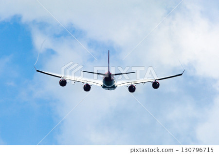飛機背景，各種表情的雲，天空，太陽，傍晚的天空，日出 130796715
