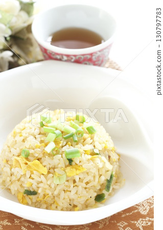 中餐炒飯與中國茶 130797783