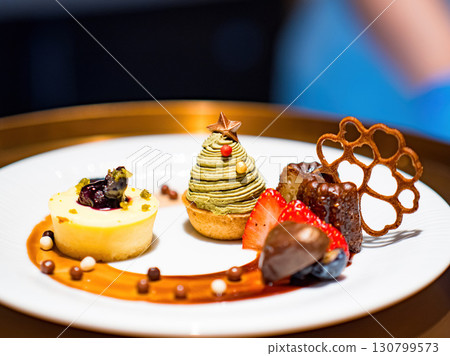 sweet and deserts in buffet restaurant 130799573