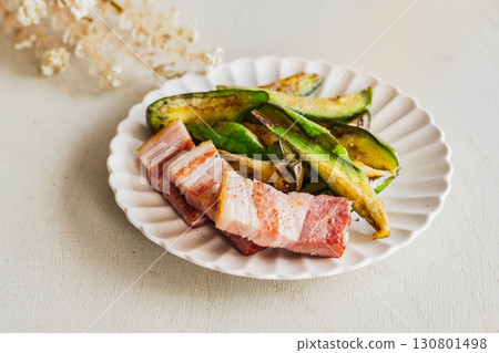 Butter fried eggplant with bacon 130801498