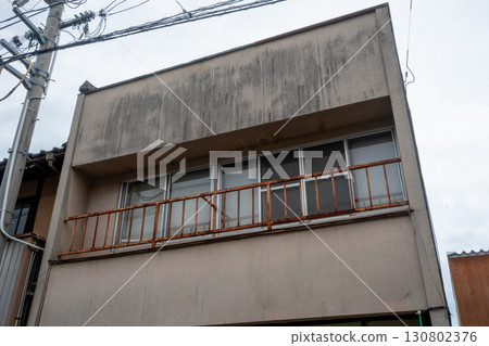 日本鳥取縣一座美麗的古老建築 日本鳥取縣一座美麗的古老建築 130802376