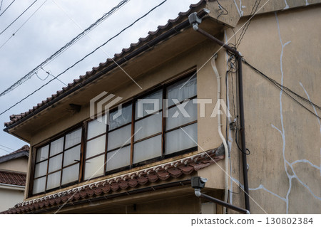 日本鳥取縣一座美麗的古老建築 日本鳥取縣一座美麗的古老建築 130802384