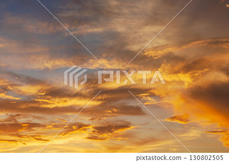 夏日天空：黃昏時的天空與雲 147 130802505