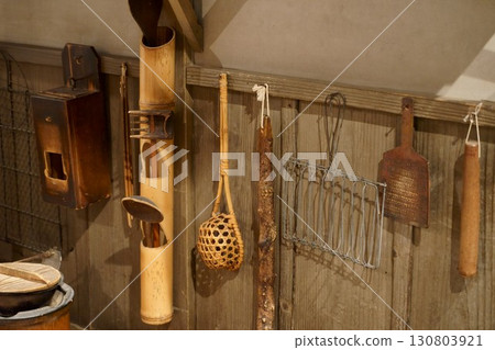 Taisho-era kitchen tools Taisho-era kitchen tools 130803921