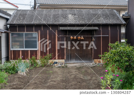 An old and very beautiful building in Aboshi Ward, Himeji City, Hyogo Prefecture, Japan 130804287