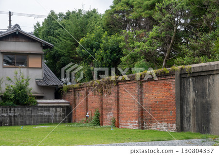 日本兵庫縣姬路市網幹區一棟古老而美麗的建築 日本兵庫縣姬路市網幹區一棟古老而美麗的建築 130804337