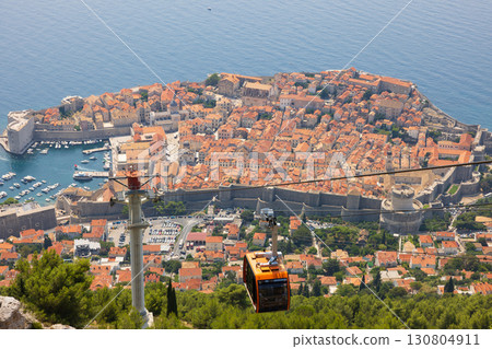 從歐洲克羅埃西亞斯爾德山頂俯瞰杜布羅夫尼克老城區 130804911