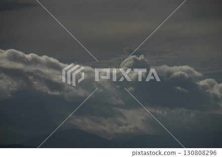 Rain clouds hanging over the morning mountains of Tottori Prefecture 130808296