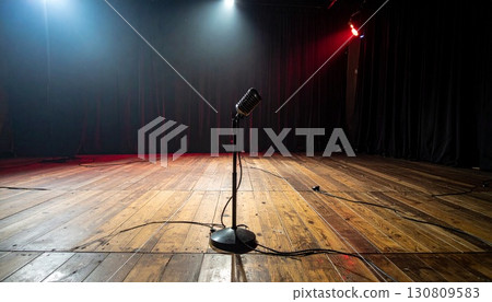 舞台上的舞台 舞台上的舞台 130809583