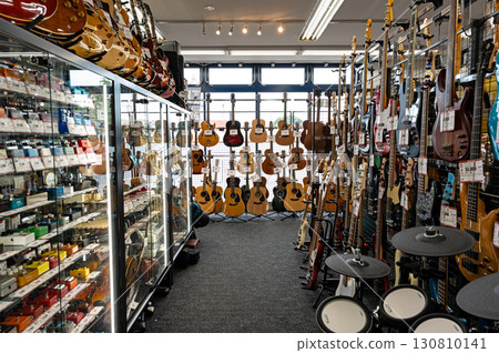 Hard Off Mitaka Jindaiji Store, Guitar, Jindaiji, Mitaka, Tokyo Hard Off Mitaka Jindaiji Store, Guitar, Jindaiji, Mitaka, Tokyo 130810141