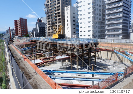 公寓的施工現場 130810717