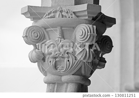 Detailed stone carving on a column at Monastery Santa Maria in Alcobaca, Portugal Detailed stone carving on a column at Monastery Santa Maria in Alcobaca, Portugal 130811251