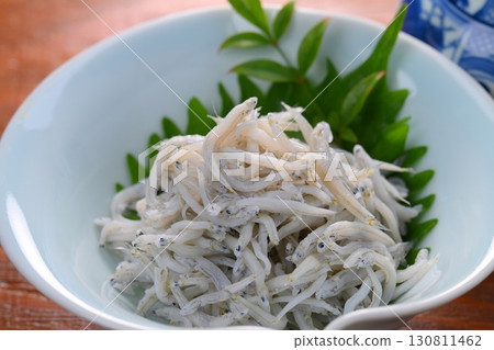 Domestically produced boiled whitebait. Whitebait, small sardines. Domestically produced boiled whitebait. Whitebait, small sardines. 130811462