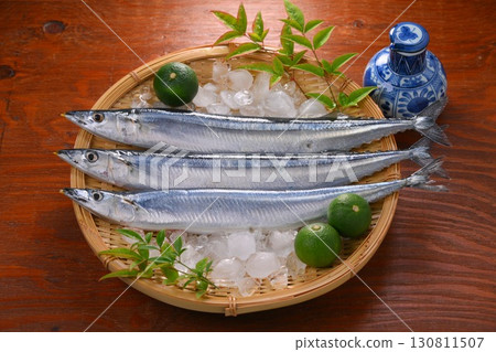Autumn saury, Pacific saury, pacific saury, food image, fresh fish, autumn flavors, sudachi. 130811507