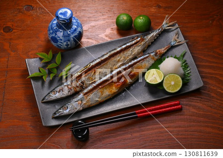 Autumn saury, Pacific saury, pacific saury, food image, fresh fish, autumn flavors, sudachi. 130811639