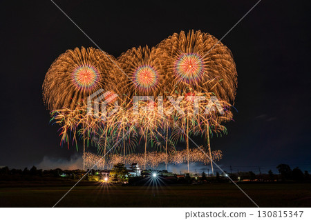 Chiba Prefecture: Tone River Fireworks Festival and Sekiyado Castle, photographed from the Noda City side of Chiba Prefecture 130815347