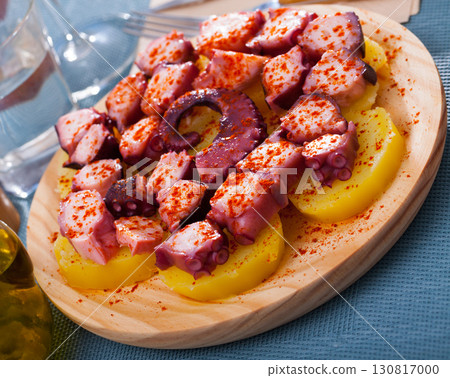 Galician style octopus 130817000
