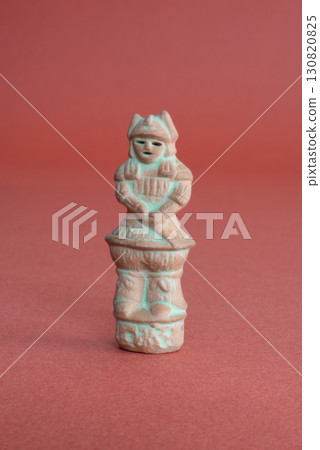 Haniwa statue Haniwa statue 130820825