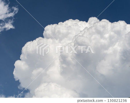 Cumulonimbus rising in the blue sky Cumulonimbus rising in the blue sky 130821236
