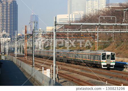 [JT] Tokaido Line 211 Series Train (Rapid Acty) 130823206