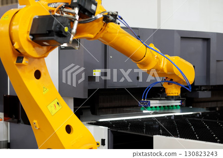 robot loading steel sheets in press brake machine robot loading steel sheets in press brake machine 130823243