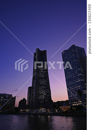 Yokohama Minato Mirai 21 and evening view 130823309