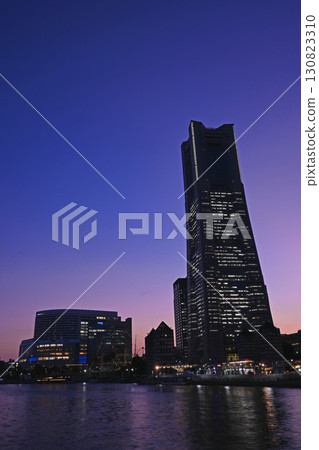 Yokohama Minato Mirai 21 and evening view 130823310