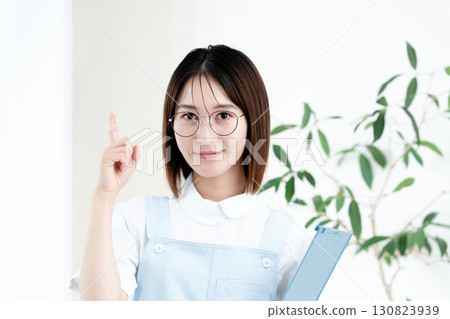 Medical worker wearing glasses 130823939