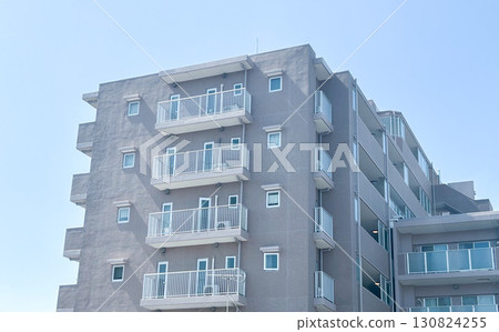 Apartment complex, small condominium Apartment complex, small condominium 130824255