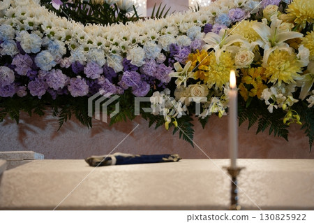 Flower altar Flower altar 130825922