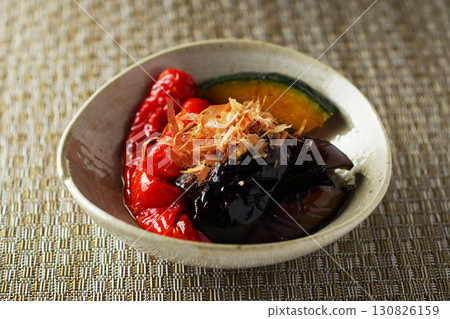 燉紅萬願寺廟辣椒和茄子 130826159